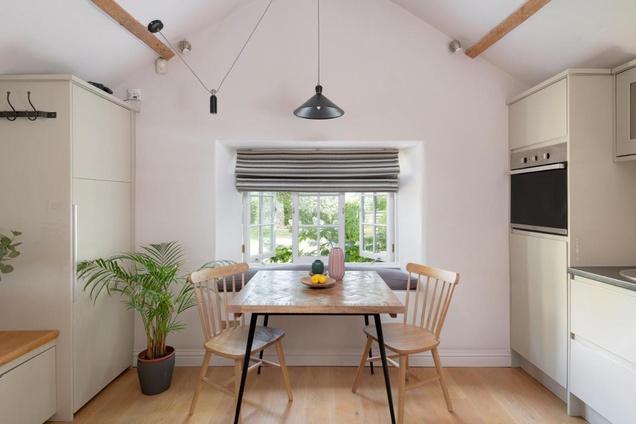The Hayloft By Black Door Stays Bath Exterior photo