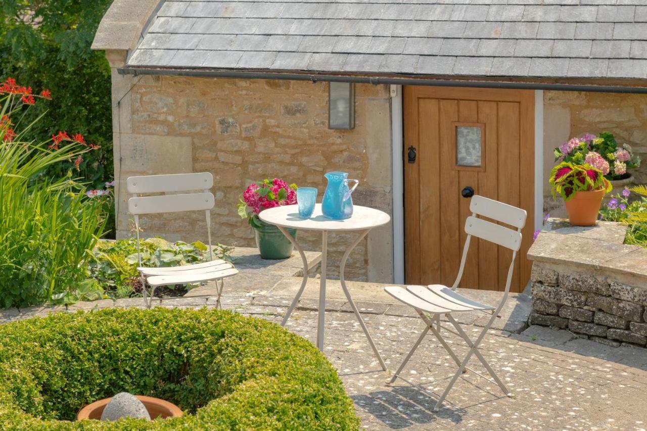 The Hayloft By Black Door Stays Bath Exterior photo